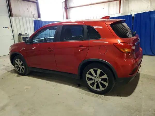 JA4AR3AW2JU013240 2018 MITSUBISHI OUTLANDER - Image 2