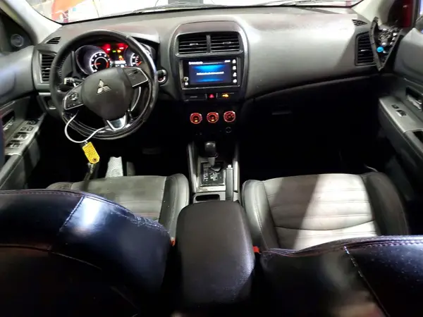 JA4AR3AW2JU013240 2018 MITSUBISHI OUTLANDER - Image 8