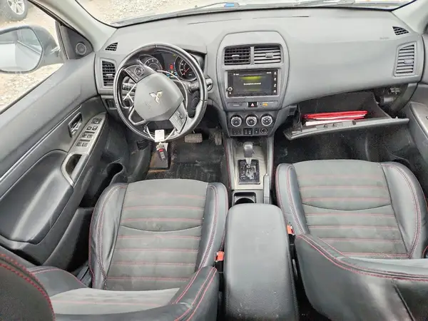 JA4AR3AW2JU013402 2018 MITSUBISHI OUTLANDER - Image 8