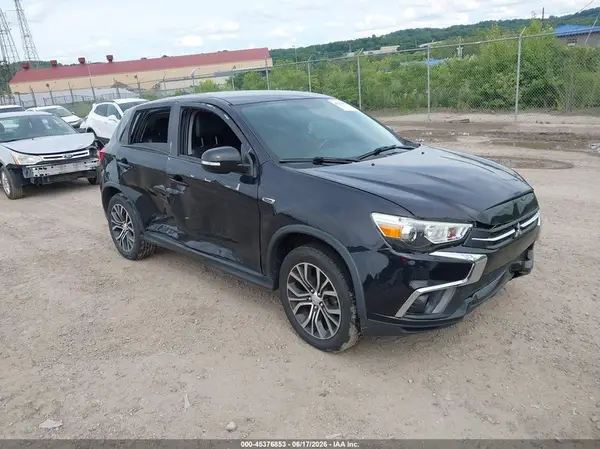 JA4AR3AW2JZ012382 2018 MITSUBISHI OUTLANDER - Image 1