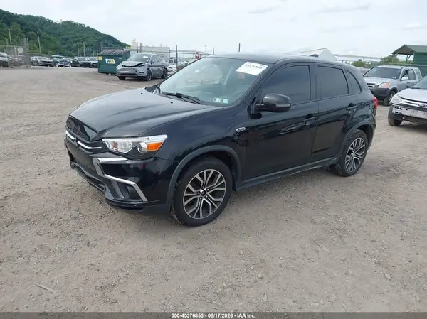 JA4AR3AW2JZ012382 2018 MITSUBISHI OUTLANDER - Image 2