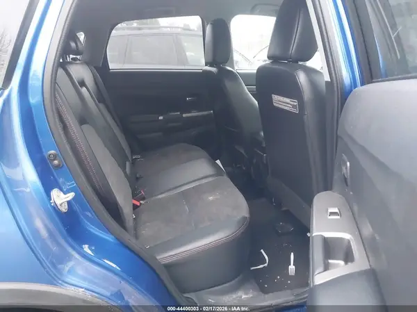 JA4AR3AW2JZ032373 2018 MITSUBISHI OUTLANDER - Image 8