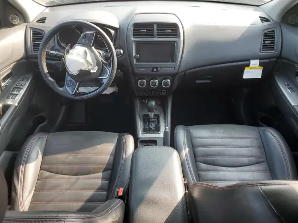 JA4AR3AW2JZ032857 2018 MITSUBISHI OUTLANDER - Image 8