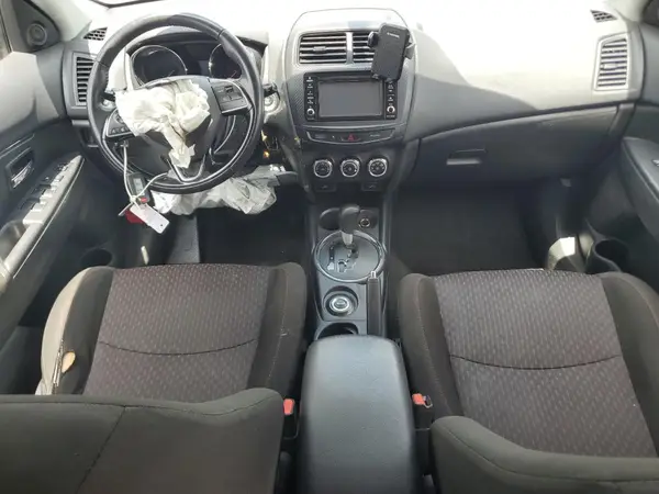 JA4AR3AW3HZ017357 2017 MITSUBISHI OUTLANDER - Image 8