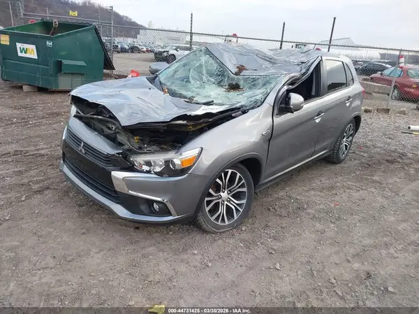 JA4AR3AW3HZ018282 2017 MITSUBISHI OUTLANDER - Image 2