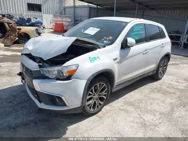 JA4AR3AW3HZ056403 2017 MITSUBISHI OUTLANDER - Image 2