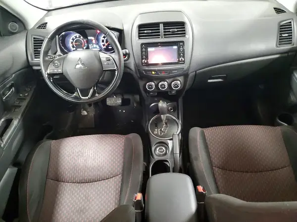 JA4AR3AW3HZ064498 2017 MITSUBISHI OUTLANDER - Image 8