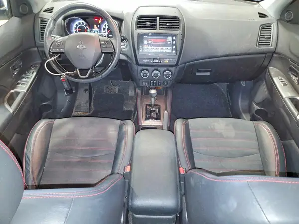 JA4AR3AW3JU012016 2018 MITSUBISHI OUTLANDER - Image 8