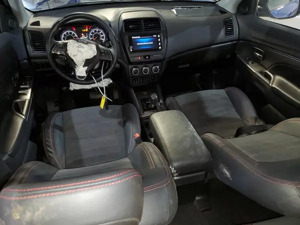 JA4AR3AW3JU016132 2018 MITSUBISHI OUTLANDER - Image 8
