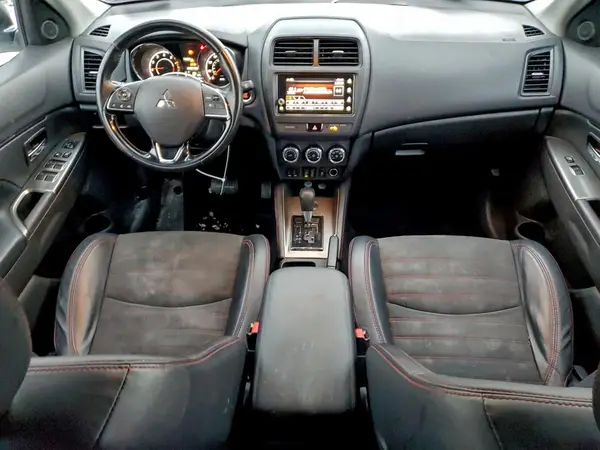 JA4AR3AW3JZ012648 2018 MITSUBISHI OUTLANDER - Image 8