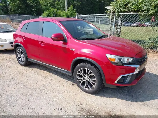 JA4AR3AW3JZ032219 2018 MITSUBISHI OUTLANDER - Image 1
