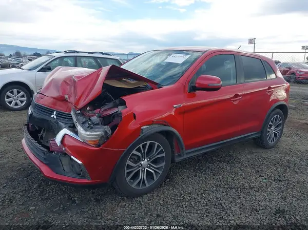 JA4AR3AW4GZ058630 2016 MITSUBISHI OUTLANDER - Image 2