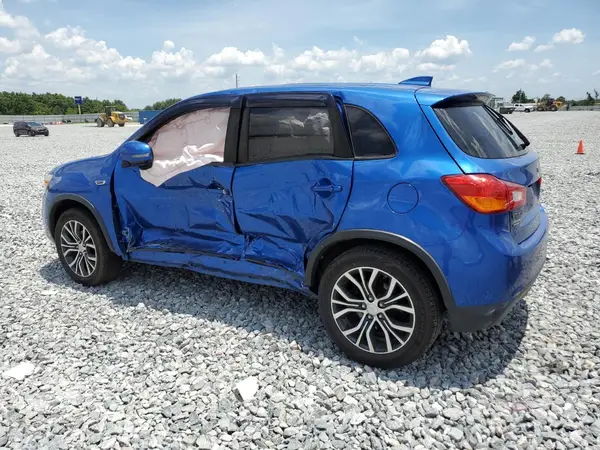 JA4AR3AW4HZ016685 2017 MITSUBISHI OUTLANDER - Image 2