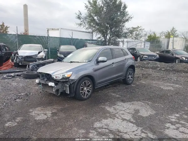 JA4AR3AW4HZ054224 2017 MITSUBISHI OUTLANDER - Image 2