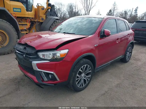 JA4AR3AW4JU002272 2018 MITSUBISHI OUTLANDER - Image 2