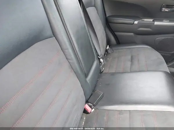 JA4AR3AW4JU002272 2018 MITSUBISHI OUTLANDER - Image 8