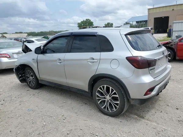 JA4AR3AW4JU002918 2018 MITSUBISHI OUTLANDER - Image 2