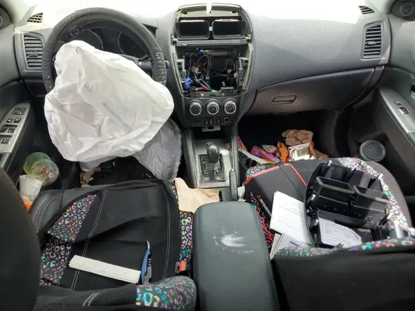 JA4AR3AW4JU002918 2018 MITSUBISHI OUTLANDER - Image 8
