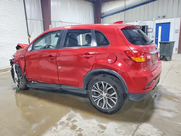 JA4AR3AW4JZ012108 2018 MITSUBISHI OUTLANDER - Image 2