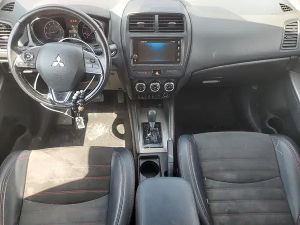 JA4AR3AW4JZ034044 2018 MITSUBISHI OUTLANDER - Image 8