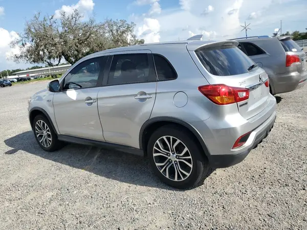 JA4AR3AW4JZ034755 2018 MITSUBISHI OUTLANDER - Image 2