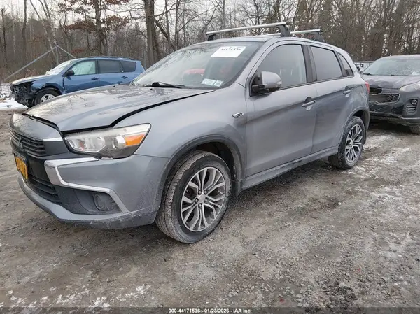 JA4AR3AW5GZ032568 2016 MITSUBISHI OUTLANDER - Image 2