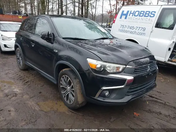 JA4AR3AW5HZ017733 2017 MITSUBISHI OUTLANDER - Image 1