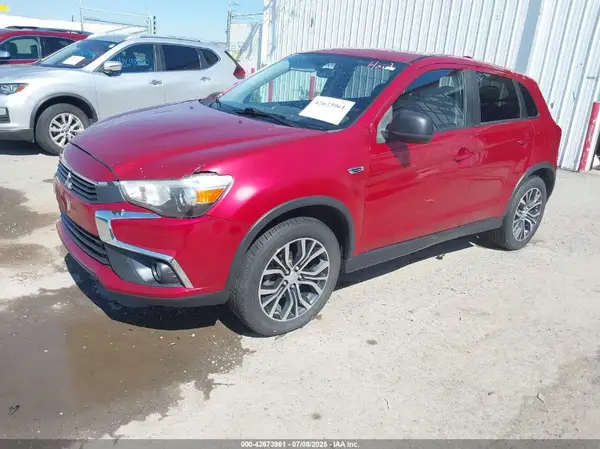 JA4AR3AW5HZ025945 2017 MITSUBISHI OUTLANDER - Image 2