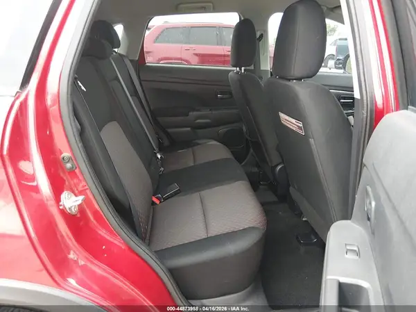 JA4AR3AW5HZ026190 2017 MITSUBISHI OUTLANDER - Image 8
