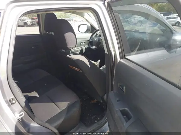 JA4AR3AW5HZ043488 2017 MITSUBISHI OUTLANDER - Image 8