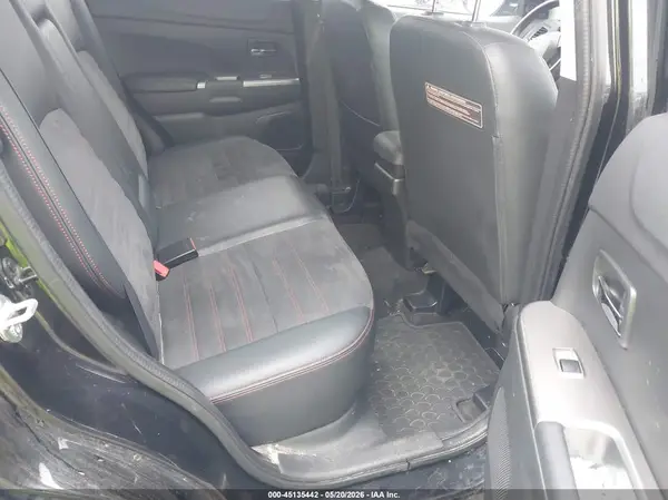 JA4AR3AW5JU006721 2018 MITSUBISHI OUTLANDER - Image 8