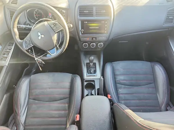JA4AR3AW5JU013202 2018 MITSUBISHI OUTLANDER - Image 8