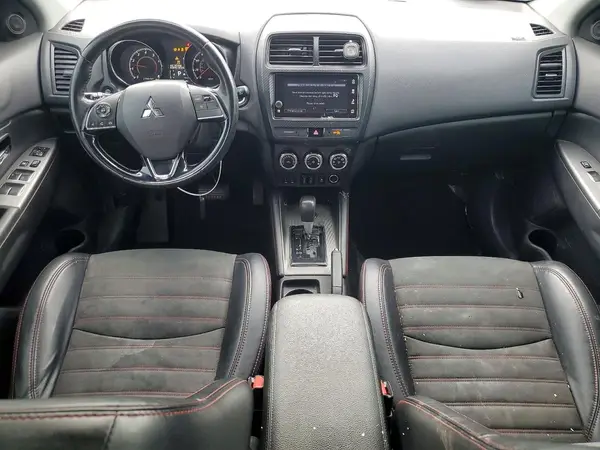 JA4AR3AW5JU014334 2018 MITSUBISHI OUTLANDER - Image 8