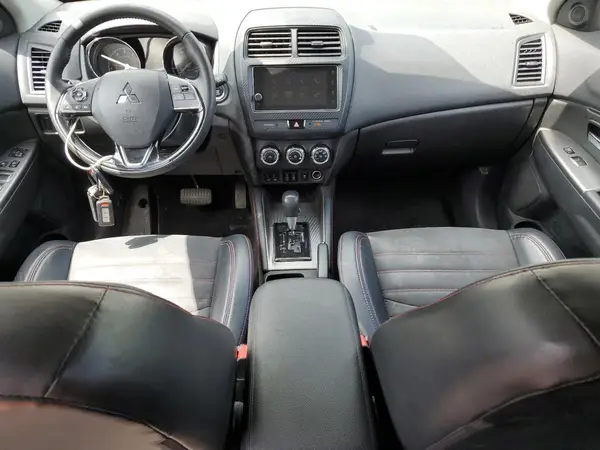 JA4AR3AW5JZ010013 2018 MITSUBISHI OUTLANDER - Image 8