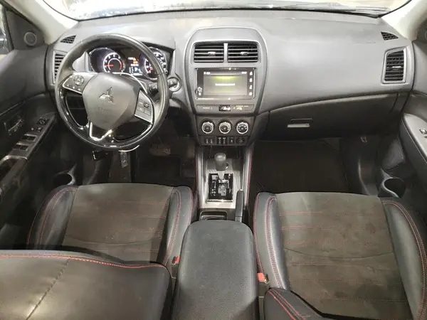 JA4AR3AW5JZ013526 2018 MITSUBISHI OUTLANDER - Image 8