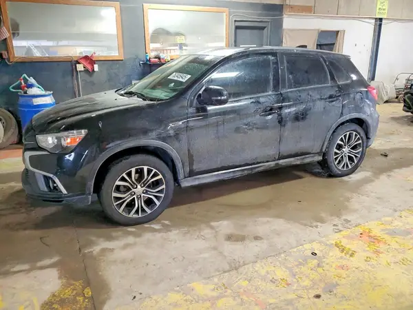 JA4AR3AW5JZ033758 2018 MITSUBISHI OUTLANDER - Image 1