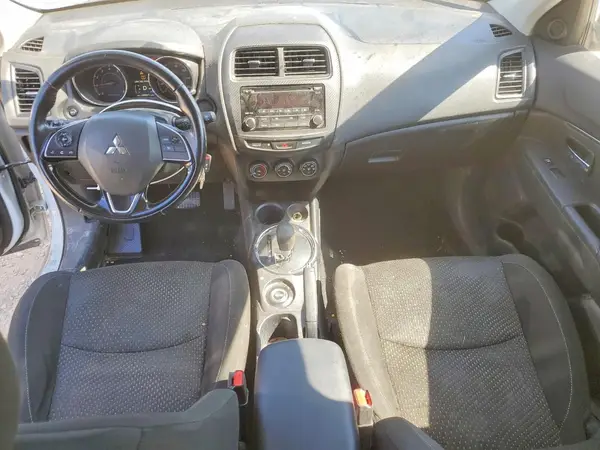 JA4AR3AW6GZ030098 2016 MITSUBISHI OUTLANDER - Image 8