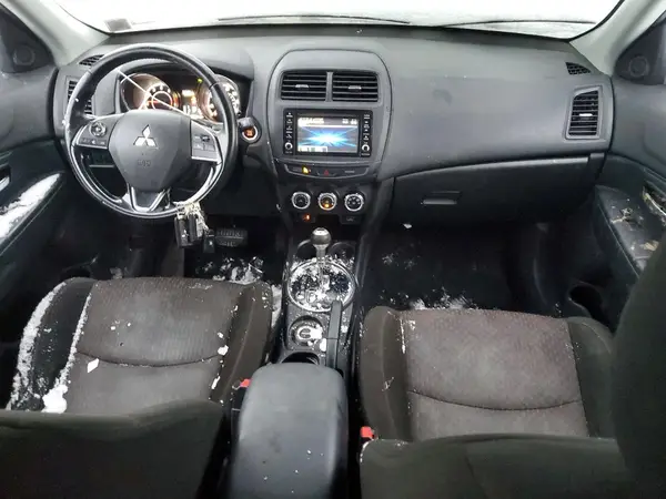 JA4AR3AW6GZ052229 2016 MITSUBISHI OUTLANDER - Image 8