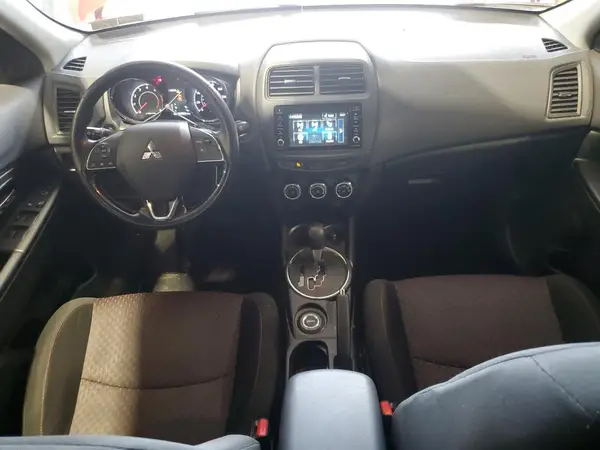 JA4AR3AW6HZ032080 2017 MITSUBISHI OUTLANDER - Image 8