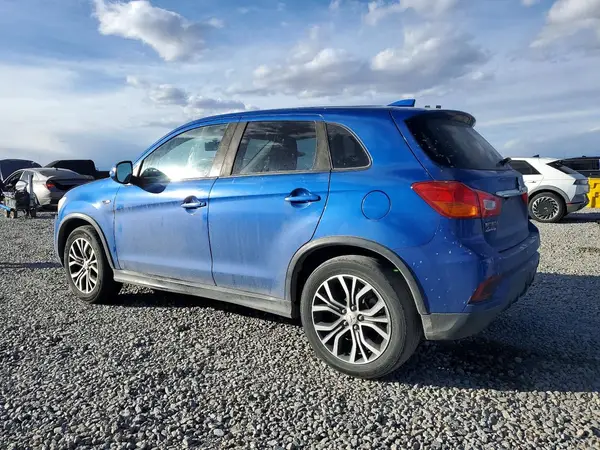 JA4AR3AW6JU003133 2018 MITSUBISHI OUTLANDER - Image 2