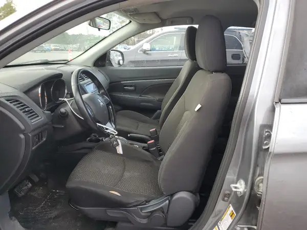 2016 MITSUBISHI OUTLANDER auction photo 7