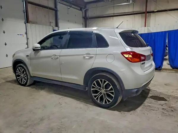 JA4AR3AW7GZ035049 2016 MITSUBISHI OUTLANDER - Image 2