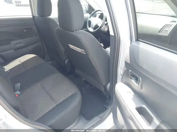 JA4AR3AW7GZ042485 2016 MITSUBISHI OUTLANDER - Image 8