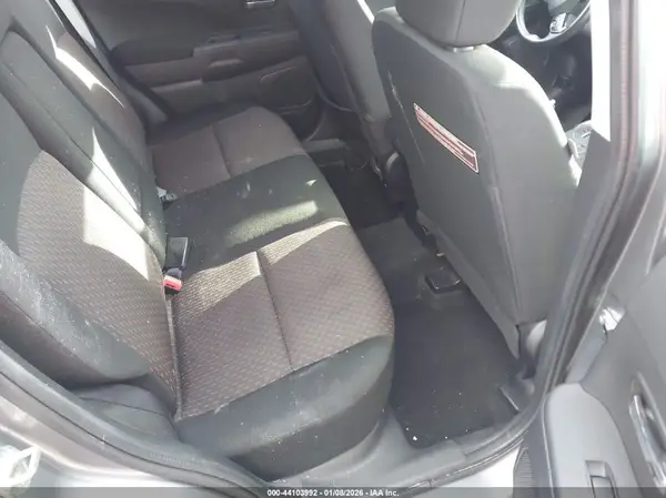 JA4AR3AW7HZ017636 2017 MITSUBISHI OUTLANDER - Image 8