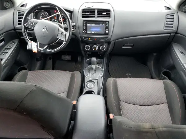 JA4AR3AW7HZ017667 2017 MITSUBISHI OUTLANDER - Image 8