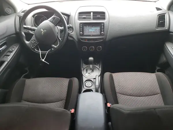 JA4AR3AW7HZ035053 2017 MITSUBISHI OUTLANDER - Image 8