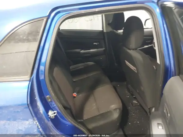 JA4AR3AW7HZ064066 2017 MITSUBISHI OUTLANDER - Image 8