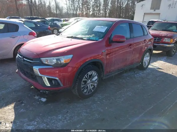 JA4AR3AW7JU001424 2018 MITSUBISHI OUTLANDER - Image 2