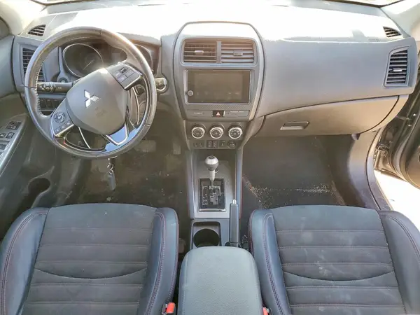 JA4AR3AW7JU019891 2018 MITSUBISHI OUTLANDER - Image 8