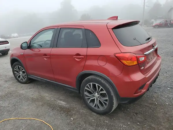 JA4AR3AW7JU019941 2018 MITSUBISHI OUTLANDER - Image 2